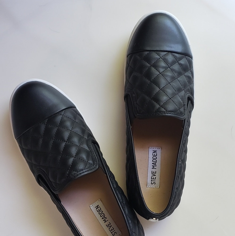 Steve Madden Zannder Quilted Black